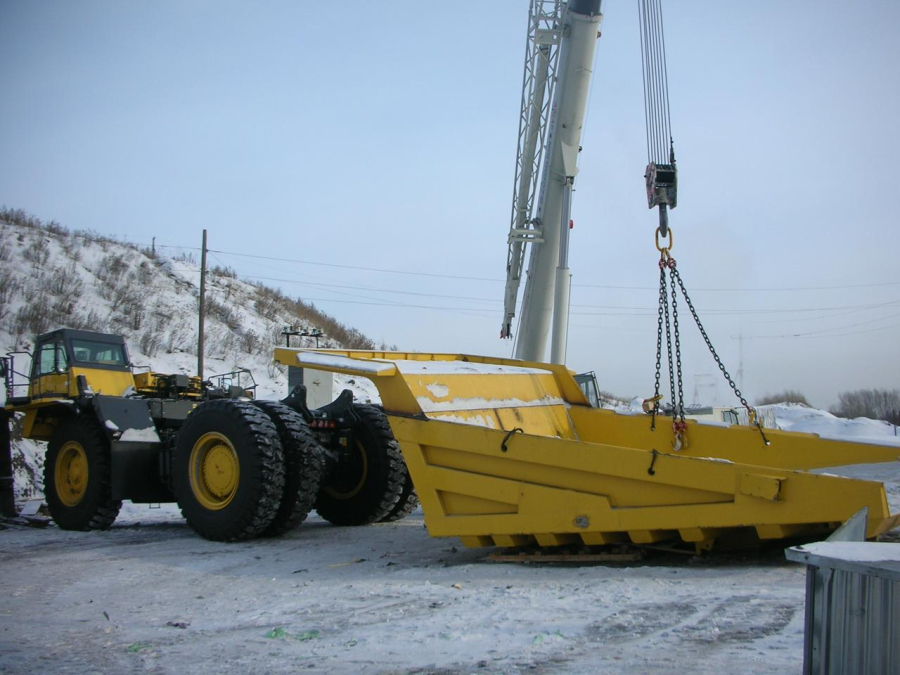 Сборка Белазов, установка кузова на шасси